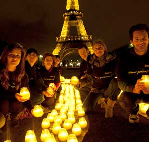 The Eiffel Tour, Paris, France, Earth Hour 2010 © WWF / Nina Munn