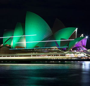 Opera House turns green for Earth Hour 2013 (c) WWF-Australia
